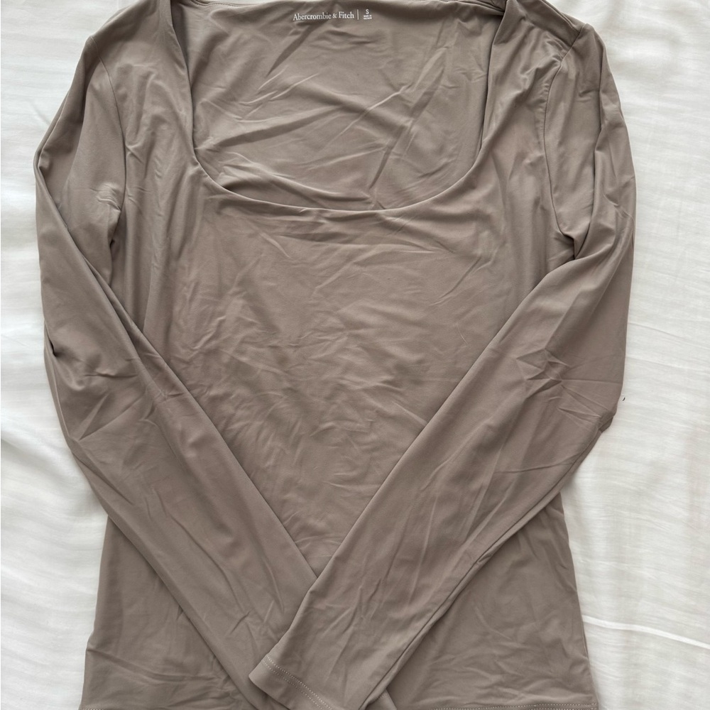 Abercrombie & Fitch Taupe Long Sleeve Tee